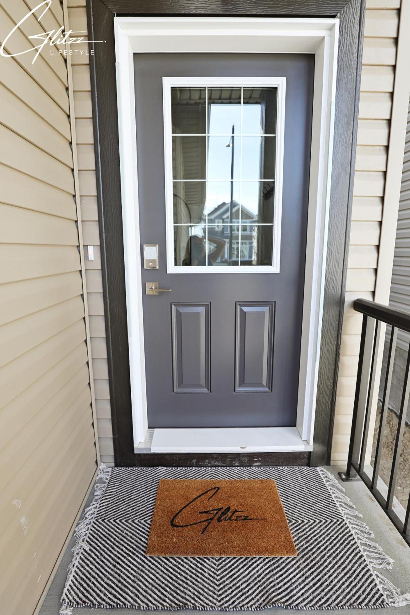 Beautiful 3 King Beds,Garage,Airport,Disney+ Edmonton Exterior photo